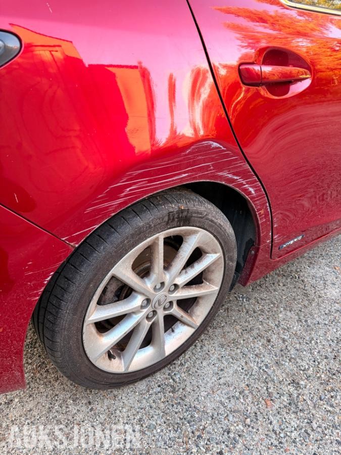 2012 Lexus CT200h, CT 1.8-99 - 348.500 km – Reparasjonsobjekt